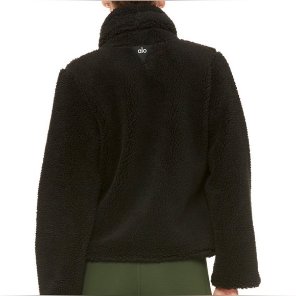 ALO Yoga Cozy Up Jacket - Black in XS - Picture 3 of 8